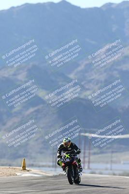 media/Jan-15-2026-Racers Edge (Thu) [[dfebeb70ab]]/3-B Group/Session 1 (Turns 9 and 8)/